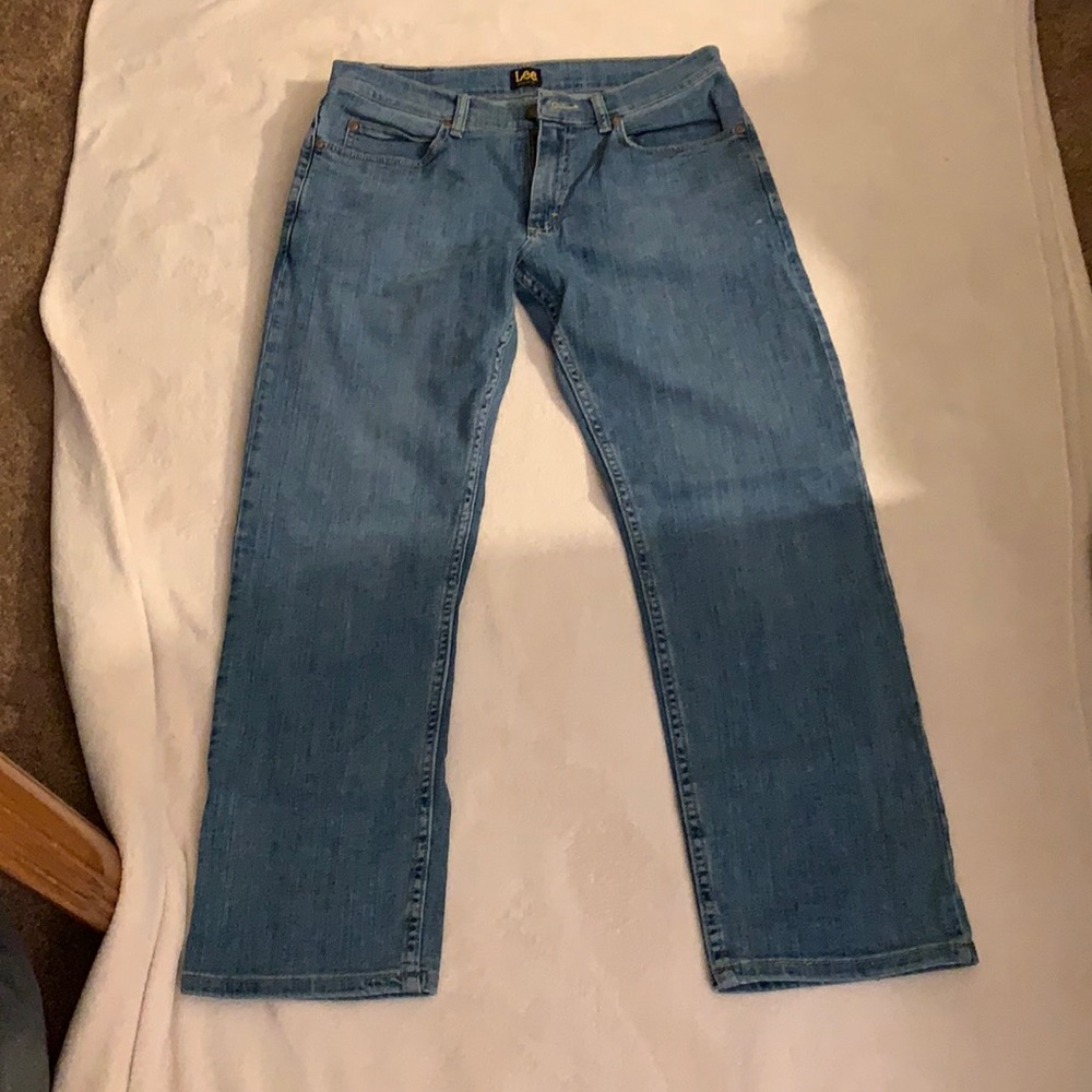 Men’s Lee light denim jeans size 32 x 30